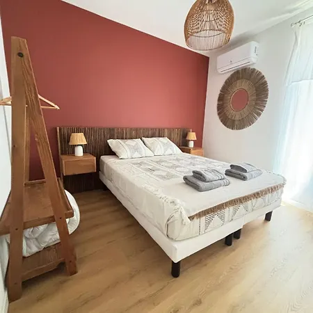 Renovated Designer Historic Center 4 People Apartamento Sète