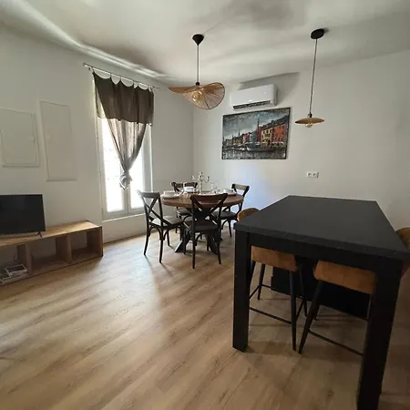 Renovated Designer Historic Center 4 People * Sète